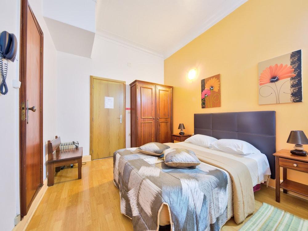 Hospedaria 5 Bicas Авейру Экстерьер фото